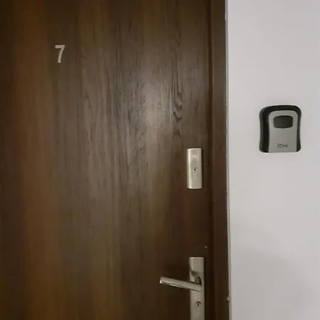 Hola Pomorska 65 * Łódź