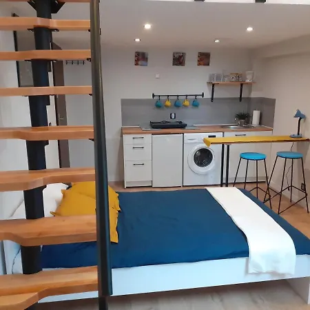 Hola Pomorska 65 Appartement