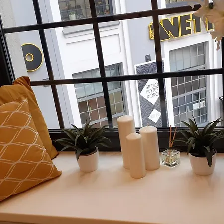 Hola Pomorska 65 * Łódź