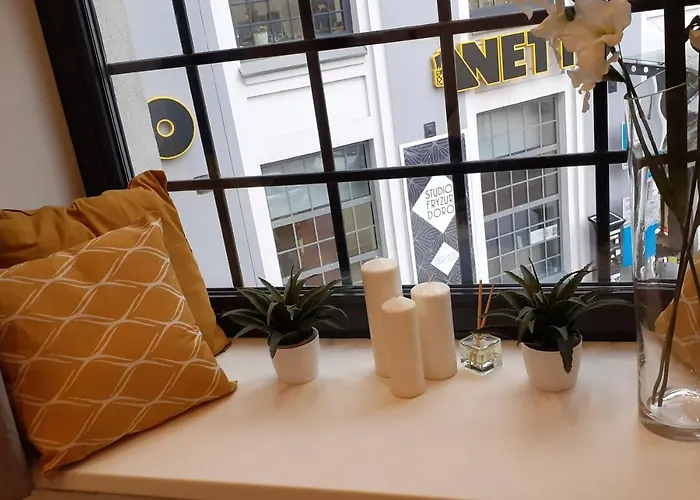 Hola Pomorska 65 * Łódź