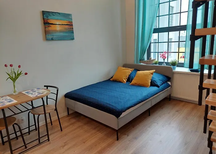 Hola Pomorska 65 Łódź